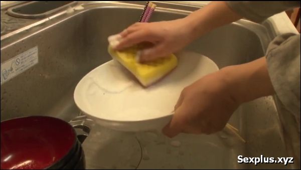 Bị chị gái dâm Yui Oba cướp đời trai