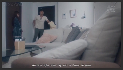 Chị hàng xóm xinh gợi dâm không mặc quần khiêu dâm em trai phải đụ