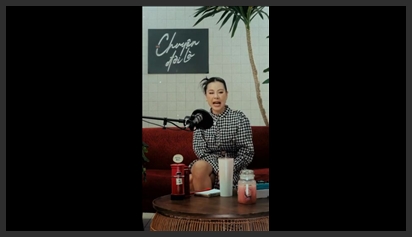 Clip Nam Thư đẩy Xe Bò Trên Giường Cực Căng Trong Nhà Nghỉ