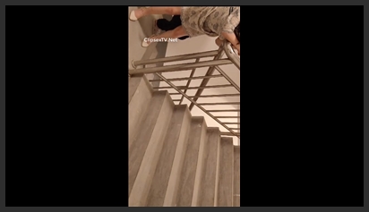 Địt Giáo Viên Ngoài Cầu Thang