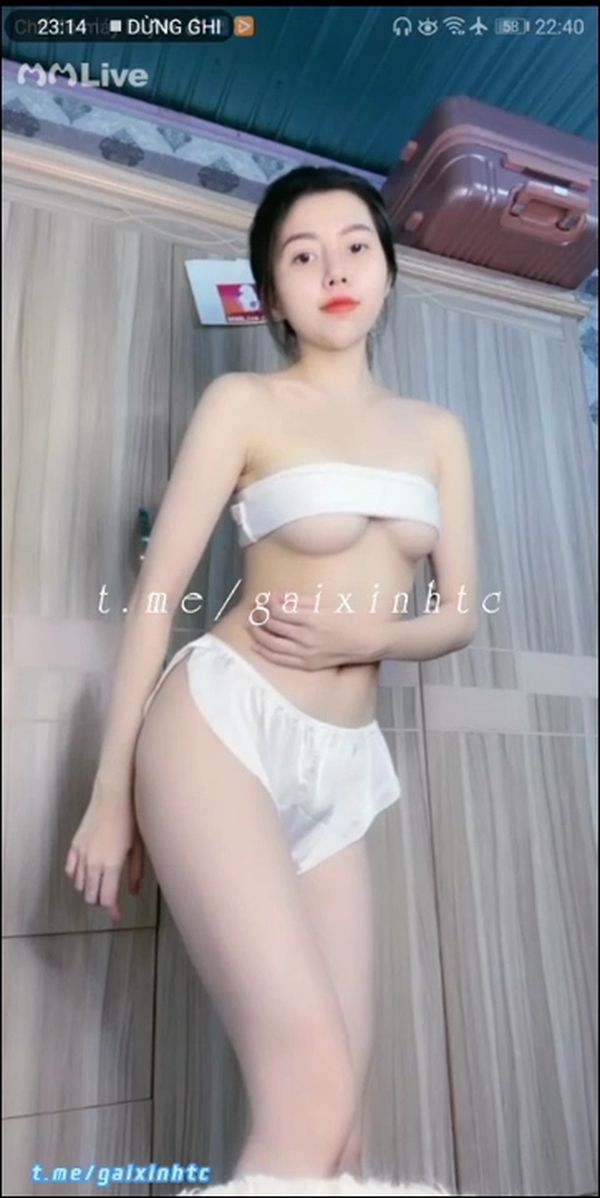 Em stream phòng mật khẩu anh em vào thưởng thức rửa mắt