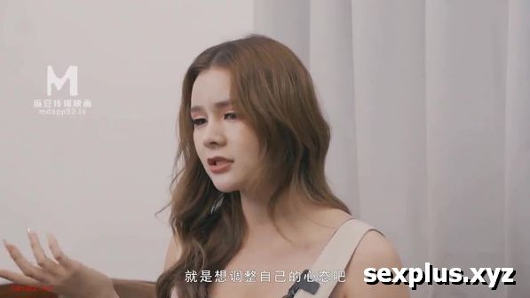 Nữ diễn viên người lớn ngực khủng Zhang Yunxi