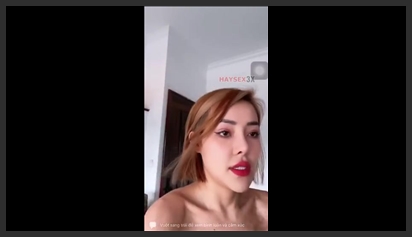 Ngân 98 Tắm Show Khe Bím Múp Rụp Lại Thủ Dâm Gây Nứng