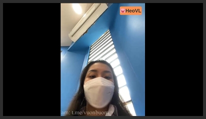 Thầy giáo đến lớp trễ nên cô học trò đành tự học trước P2