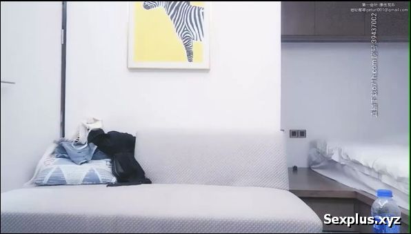 Xuống tới cổ họng em luôn rồi anh ơi , nhưng mà sướng nha anh