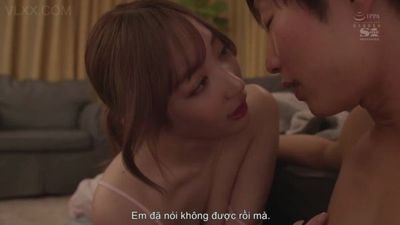 Yêu cô chị nhưng địt cô em